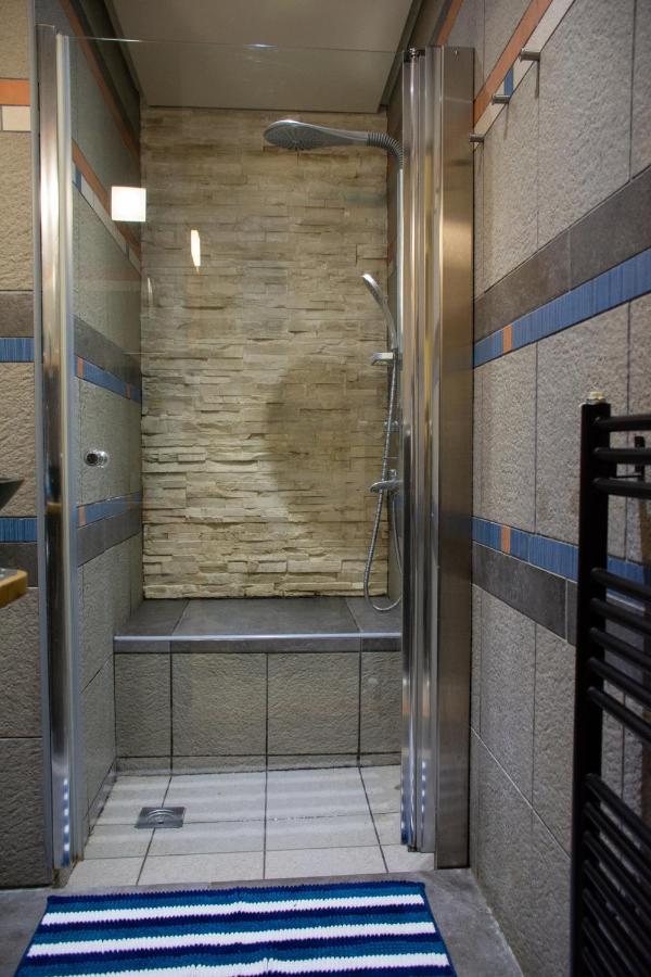 Handcrafted Unique Flat, 200M From The Acropolis Atenas Exterior foto