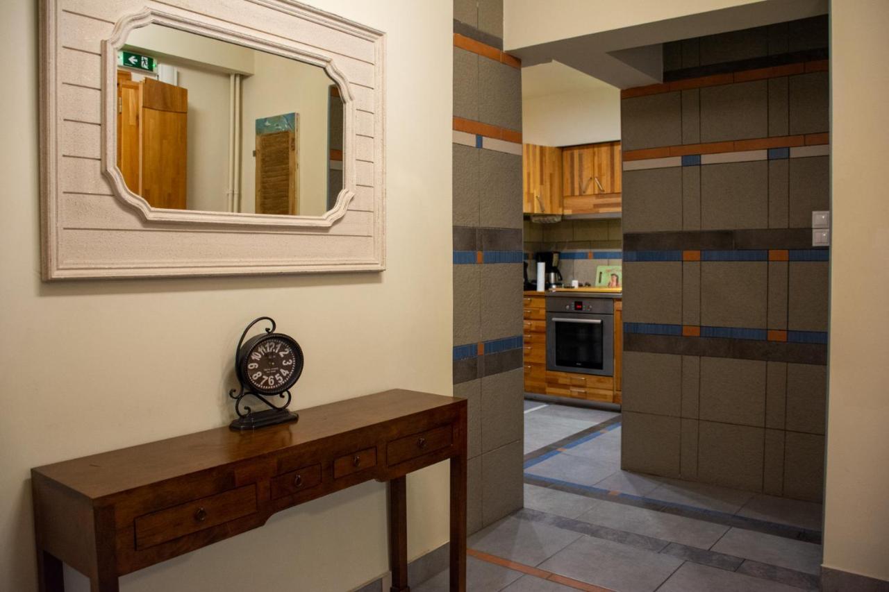 Handcrafted Unique Flat, 200M From The Acropolis Atenas Exterior foto